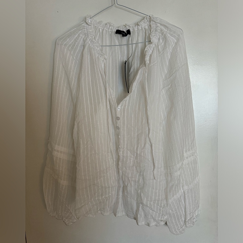 *NWT* Lulu’s brand white striped sheer blouse size large